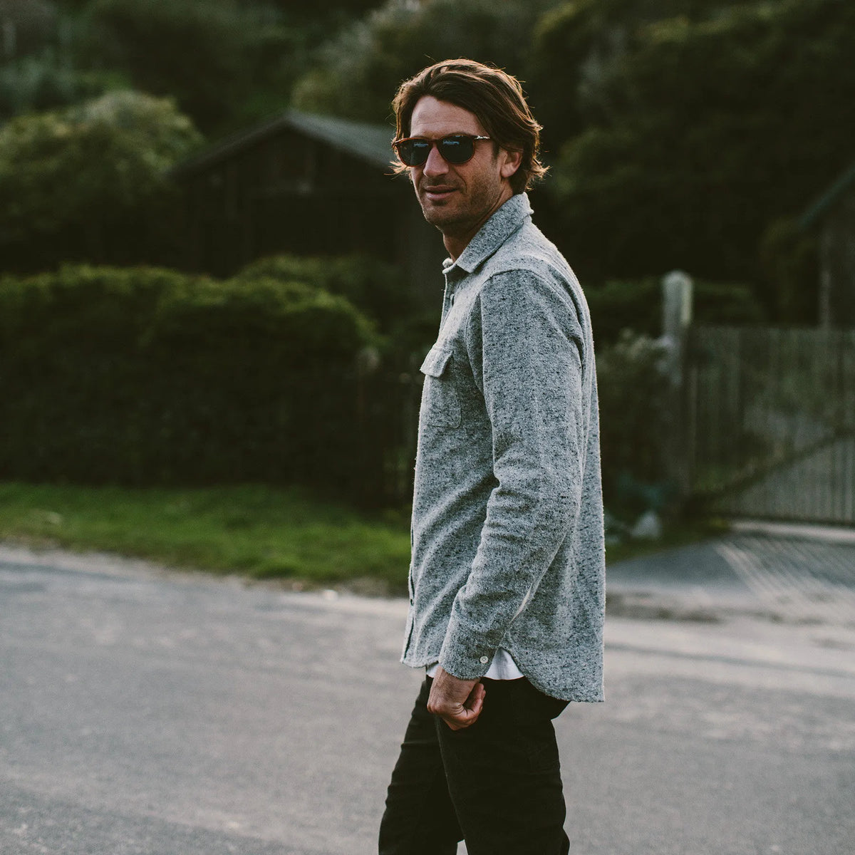 The Sun Down Shirt in Speckled Grey