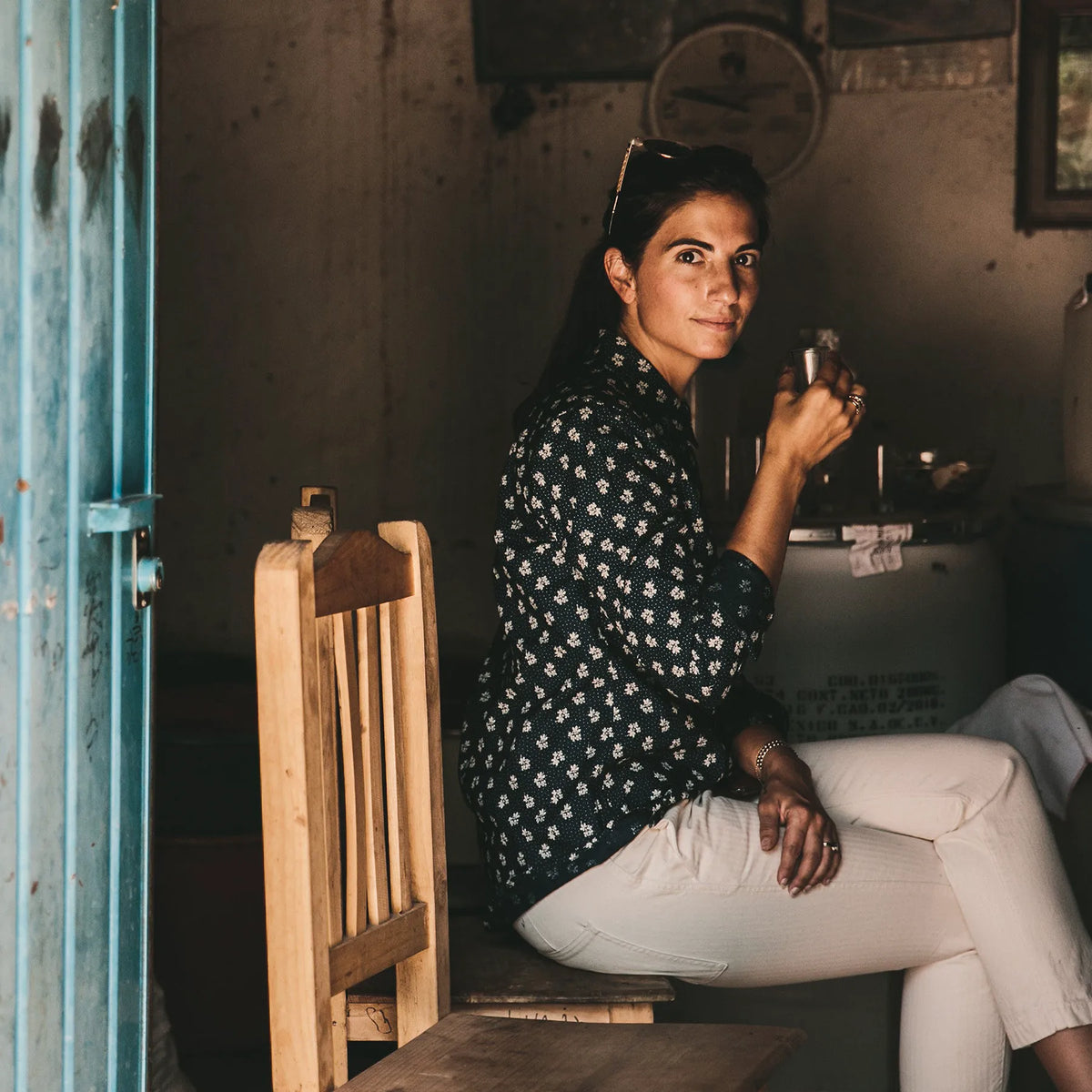 The Michelle Shirt in Indigo Print