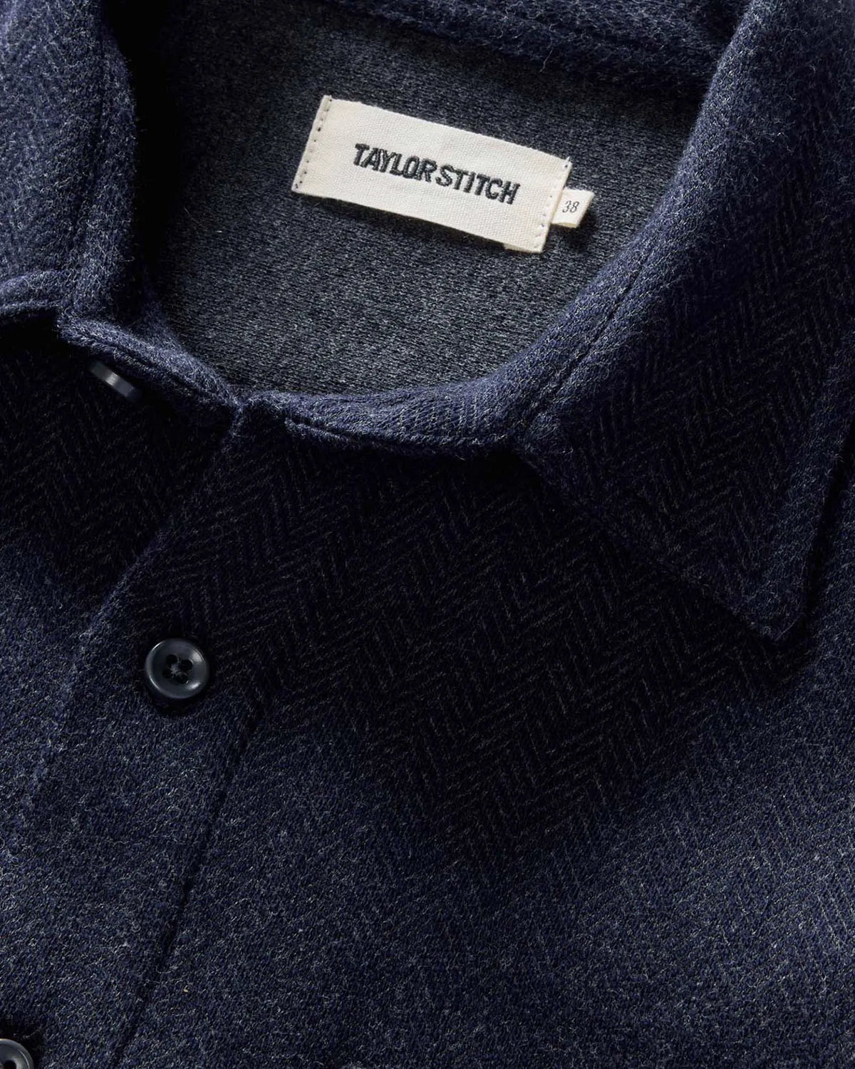 The Coastline Knit Shirt in Dark Navy
