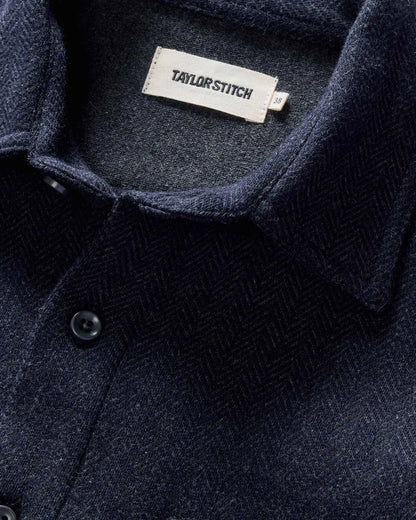 The Coastline Knit Shirt in Dark Navy