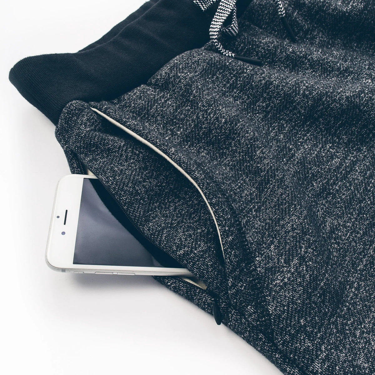 The Travel Pant in Charcoal Fleck Fleece