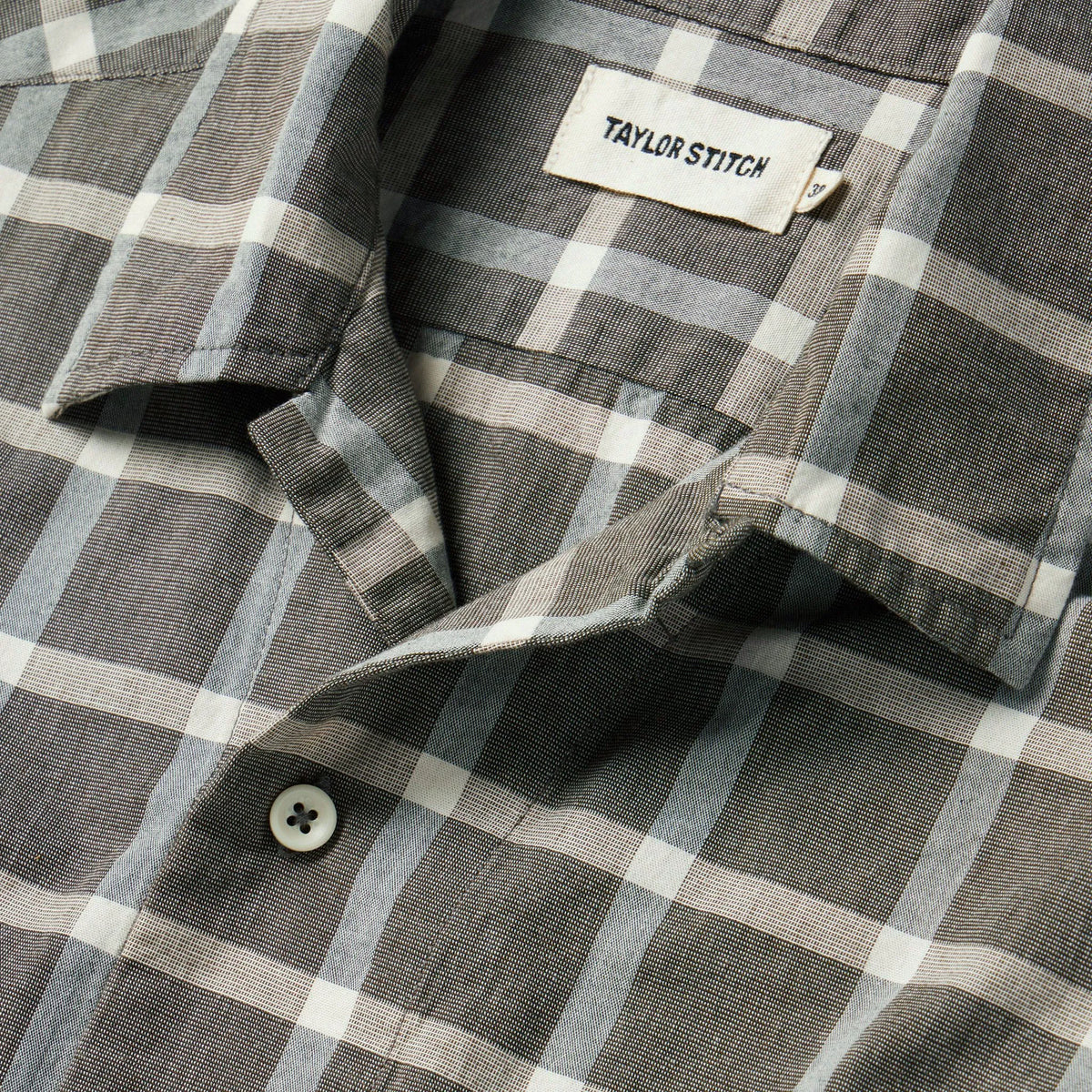 The Short Sleeve Hawthorne in Espresso Plaid