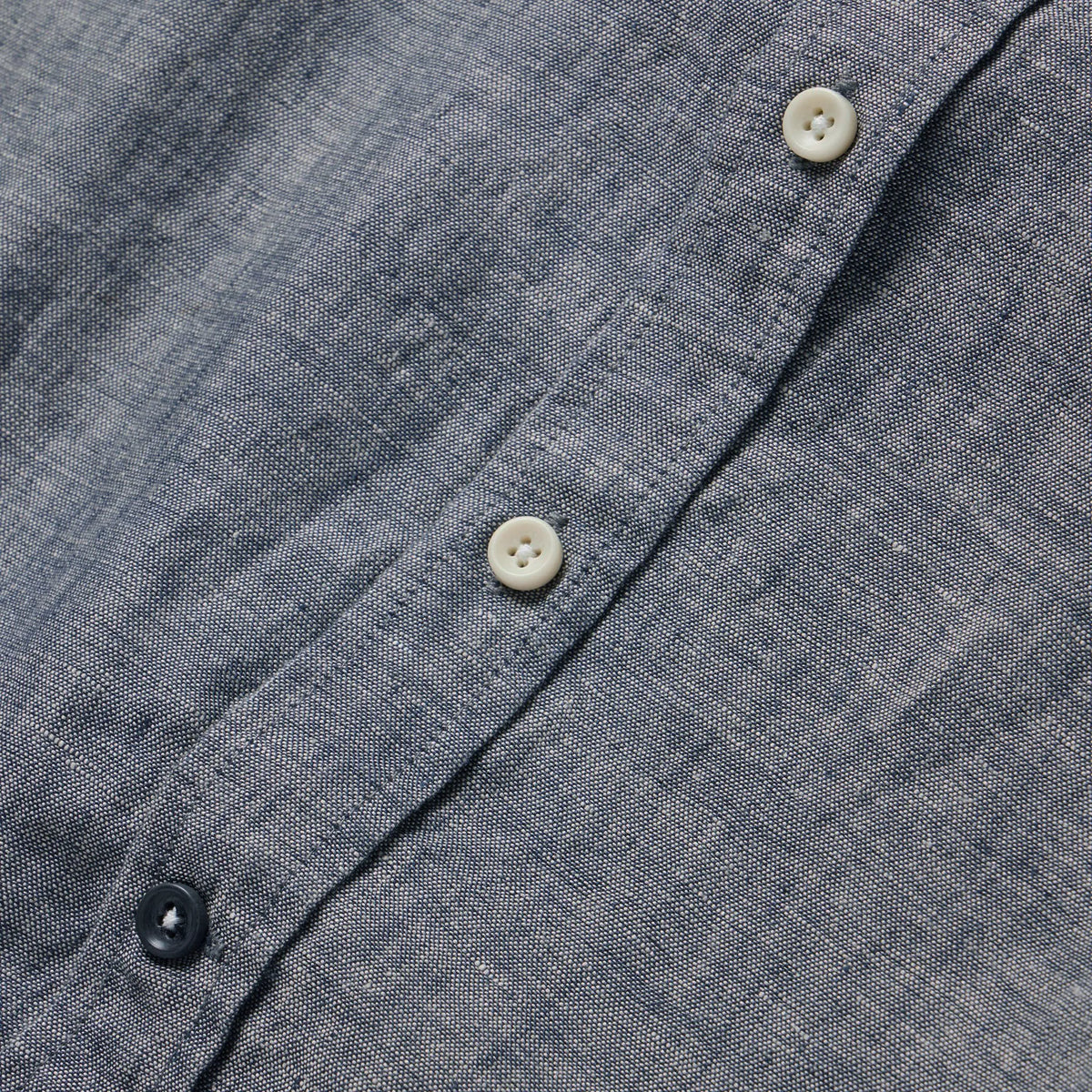 The Short Sleeve California in Navy Hemp