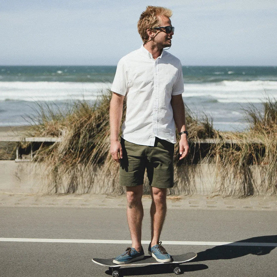 Traveler Shorts in Olive Twill
