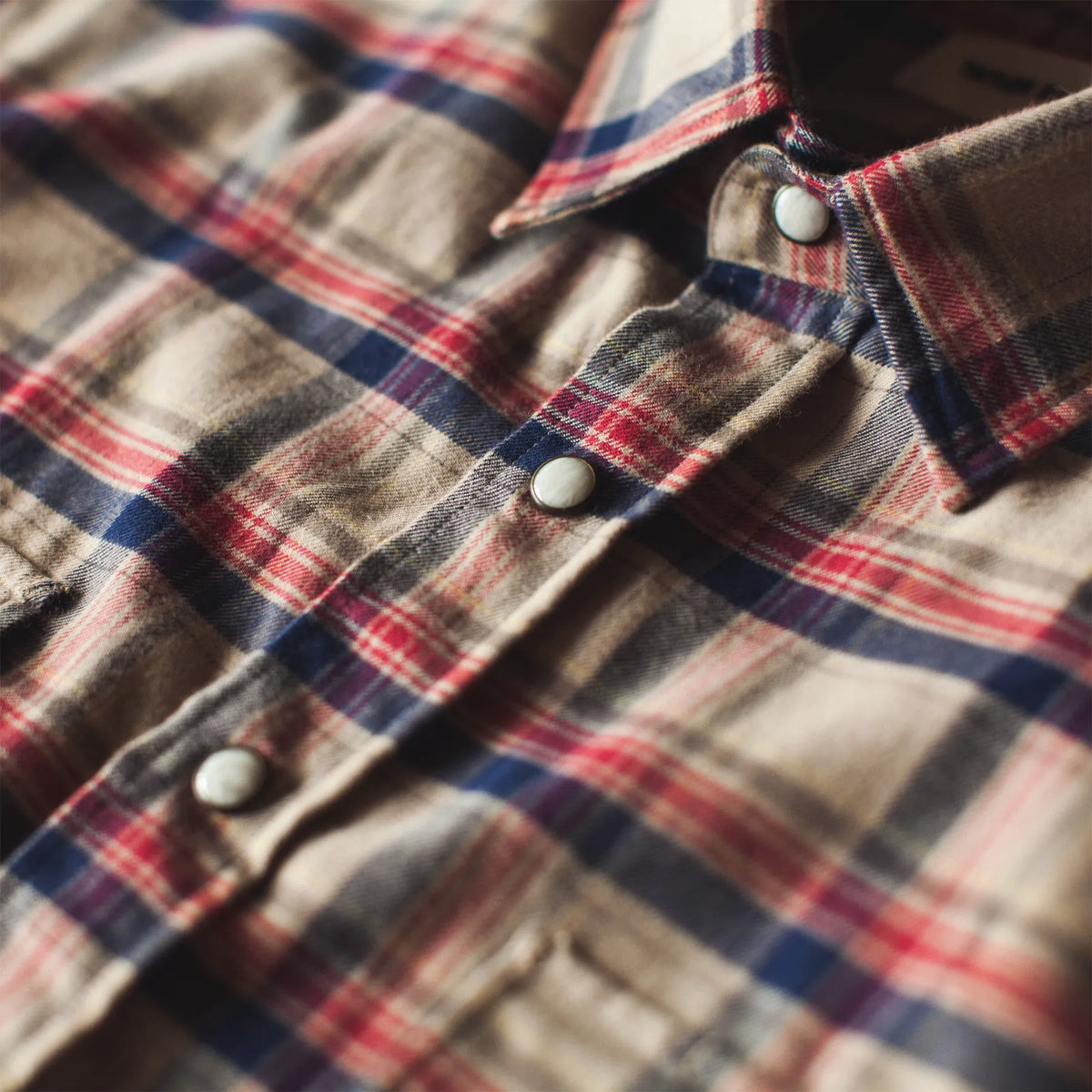 The Glacier Shirt in Tan Plaid