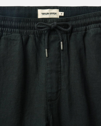 The Apres Short in Coal Hemp