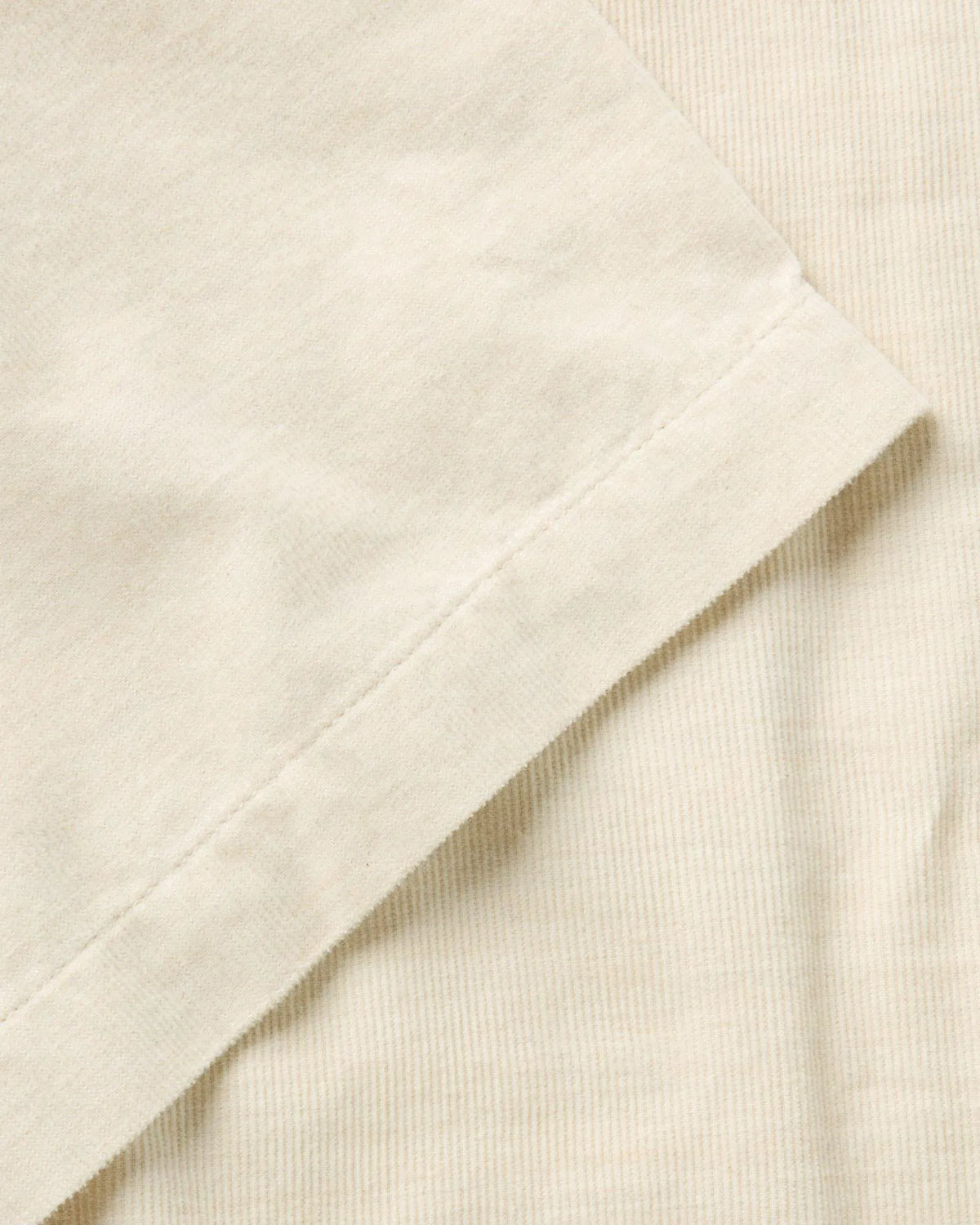The Conrad Shirt in Heather Oat Pincord