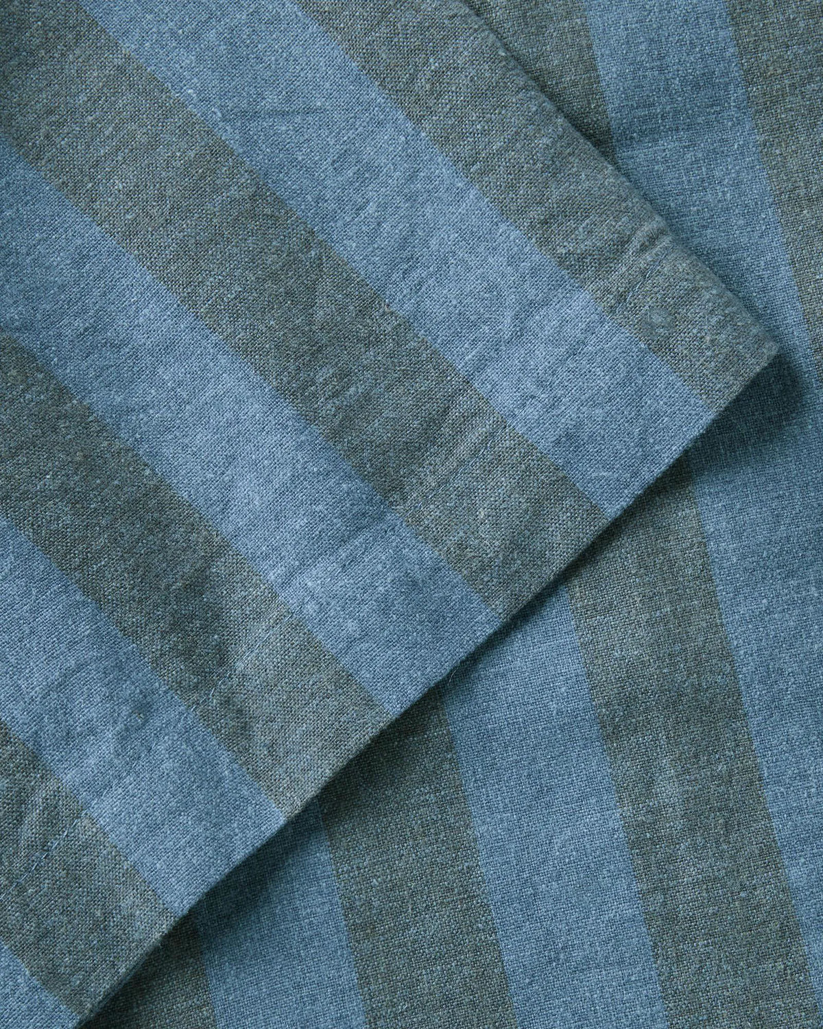 The Short Sleeve California in Blue Stone Stripe Hemp