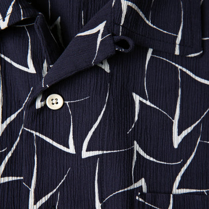 The Short Sleeve Hawthorne in Dark Navy Seagull