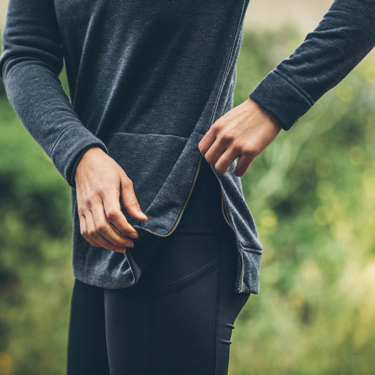 The Chandler Sweatshirt in Indigo Melange