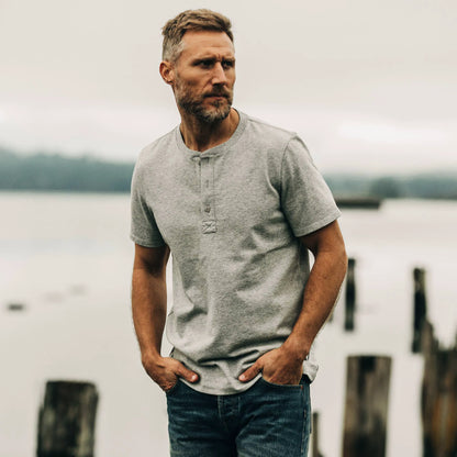 The Short Sleeve Heavy Bag Henley in Aluminum