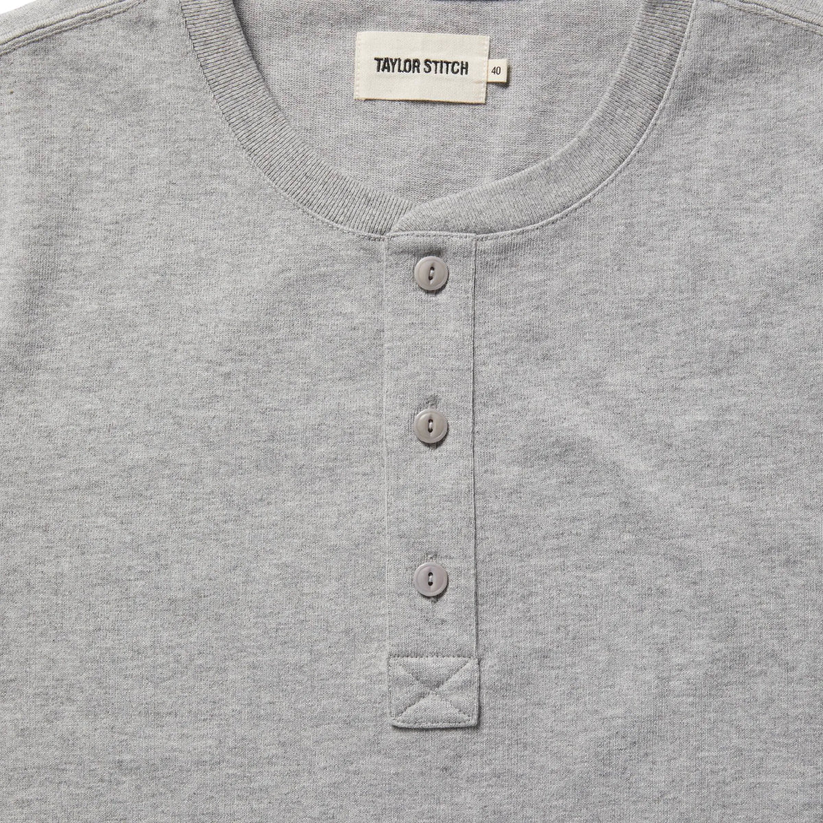 The Short Sleeve Heavy Bag Henley in Aluminum