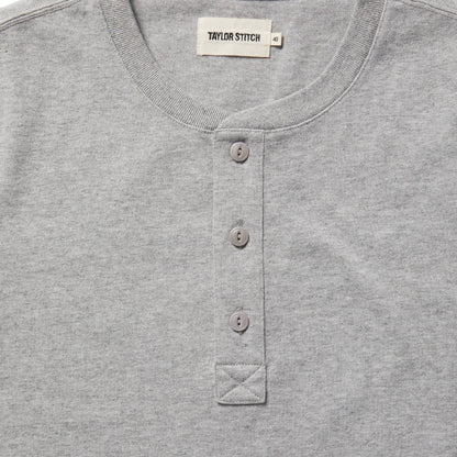 The Short Sleeve Heavy Bag Henley in Aluminum
