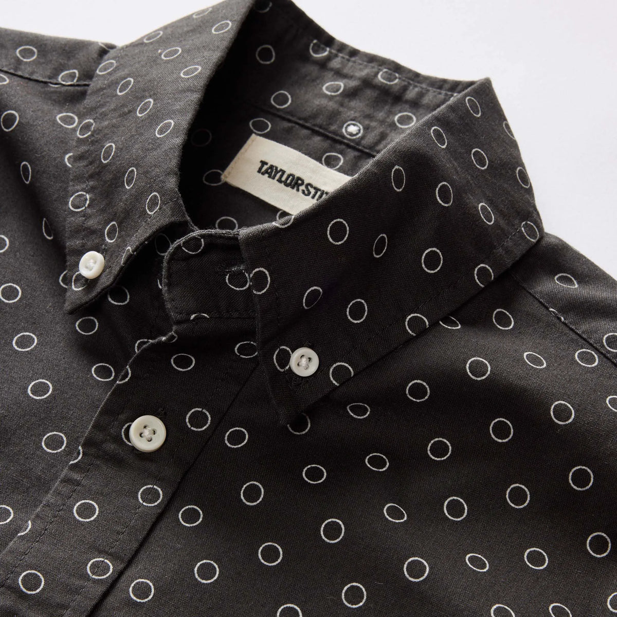 The Short Sleeve Jack in Asphalt Dot