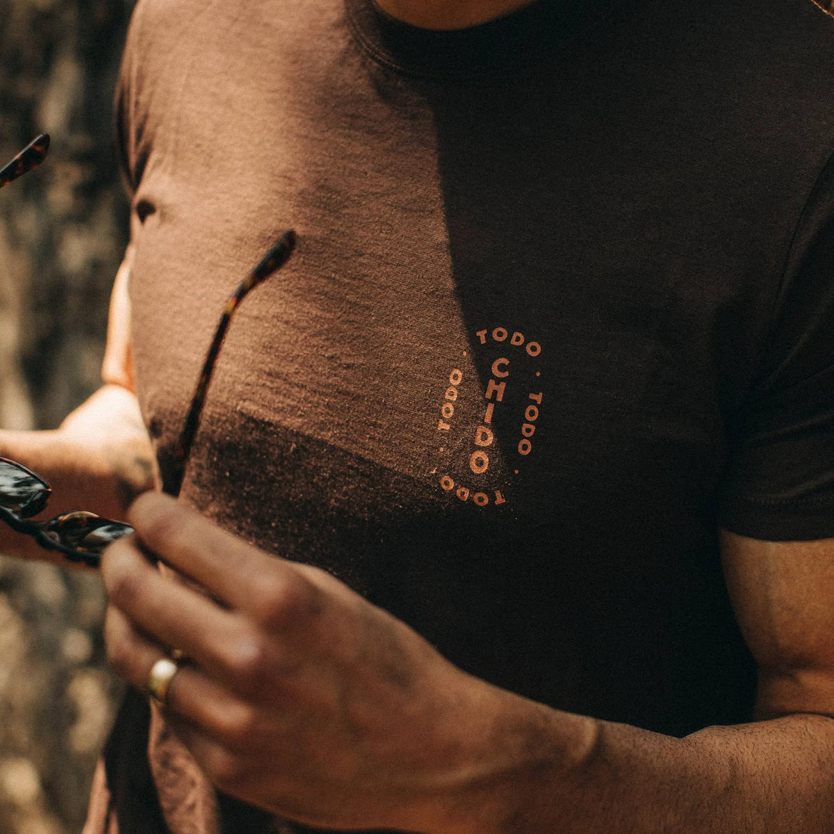 The Cotton Hemp Tee in Espresso Todo Chido