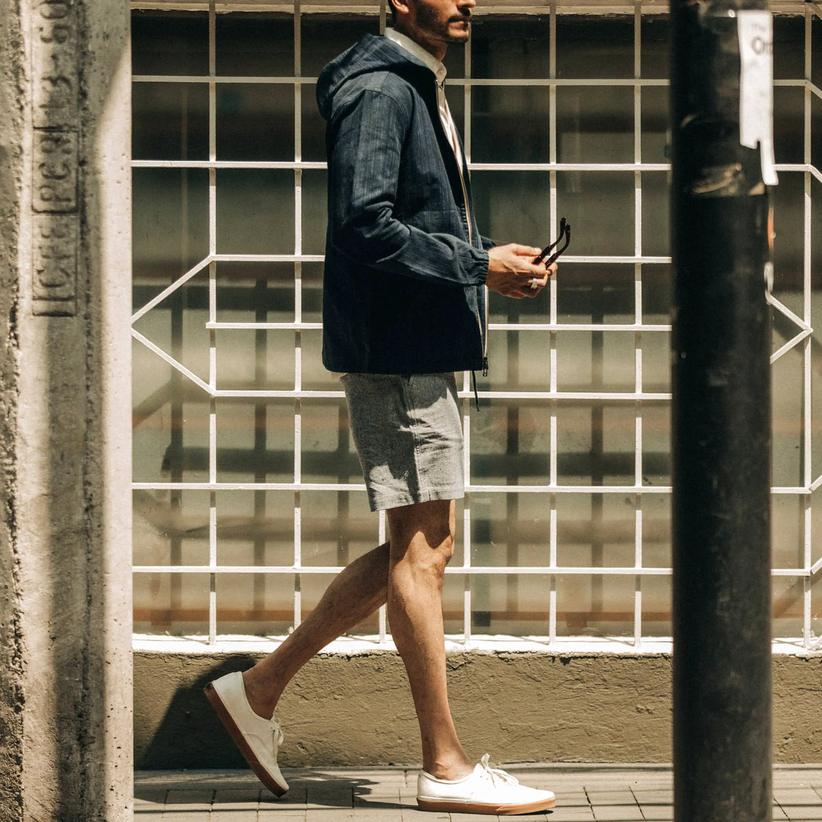 The Easy Short in Navy Herringbone