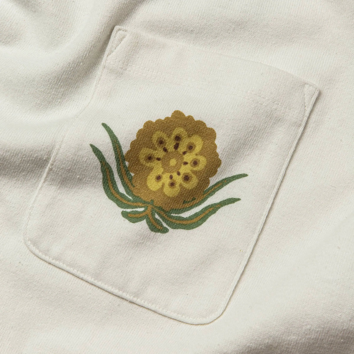 The Heavy Bag Tee in Desert Flower