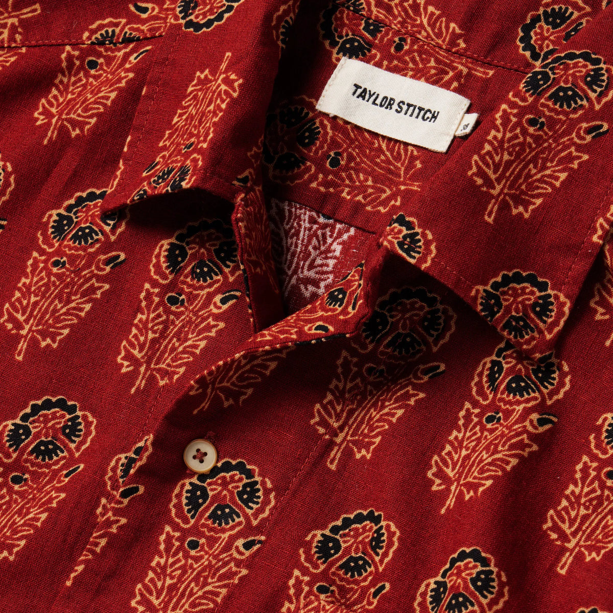 The Short Sleeve Hawthorne in Rust Floral