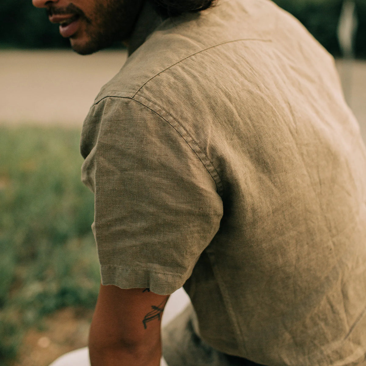 The Short Sleeve Western in Olive Linen