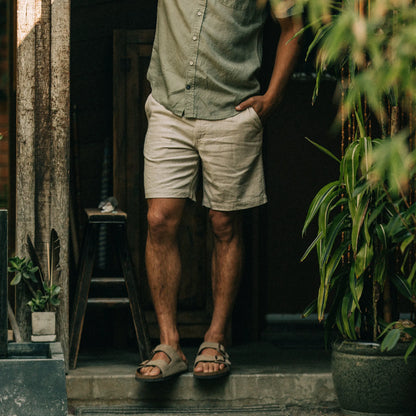 The Easy Short in Natural Herringbone
