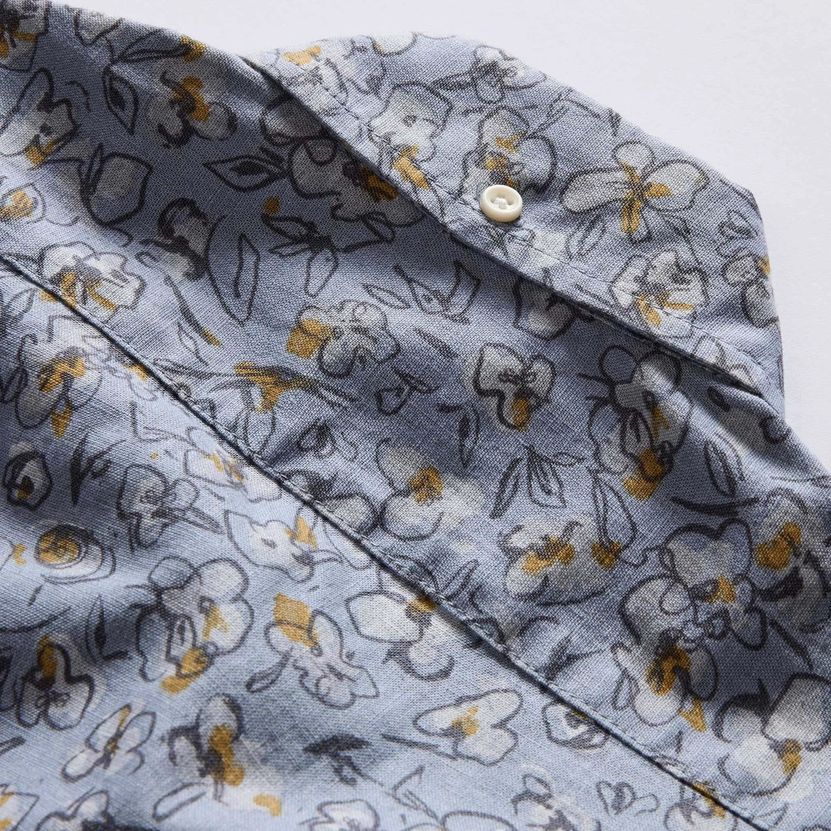 The Short Sleeve Jack in Light Blue Floral