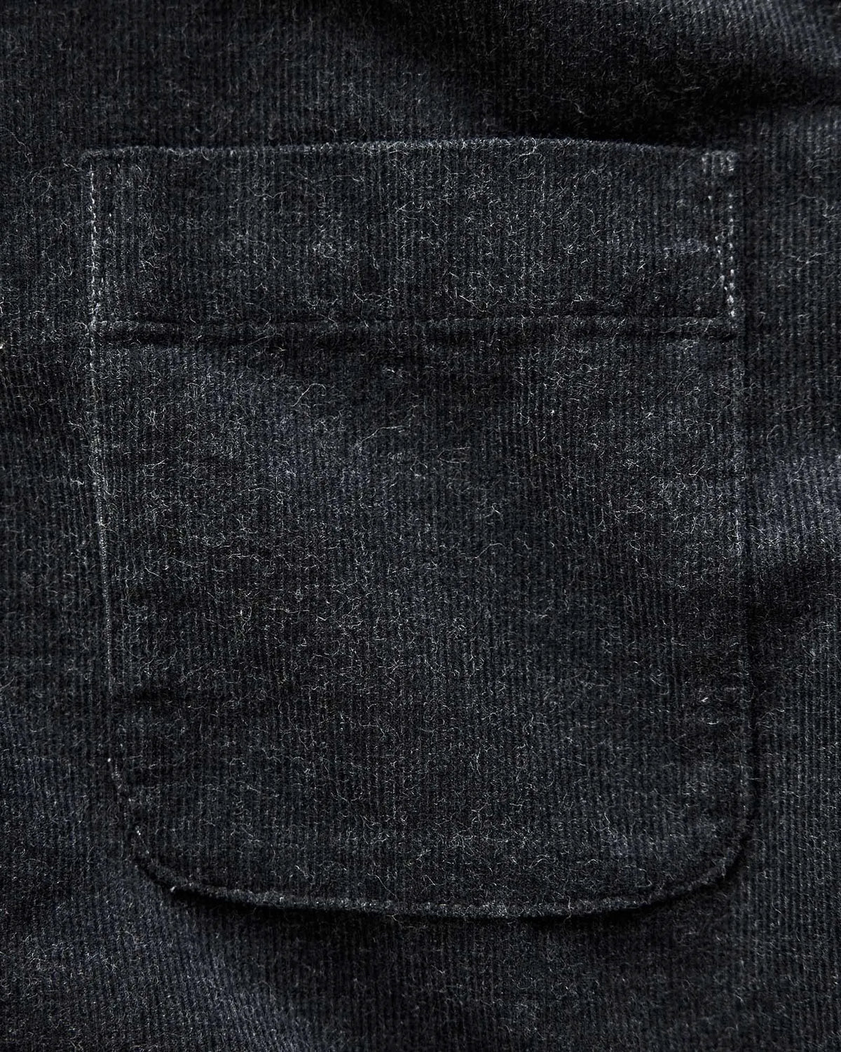 The Short Sleeve California in Heather Coal Cord