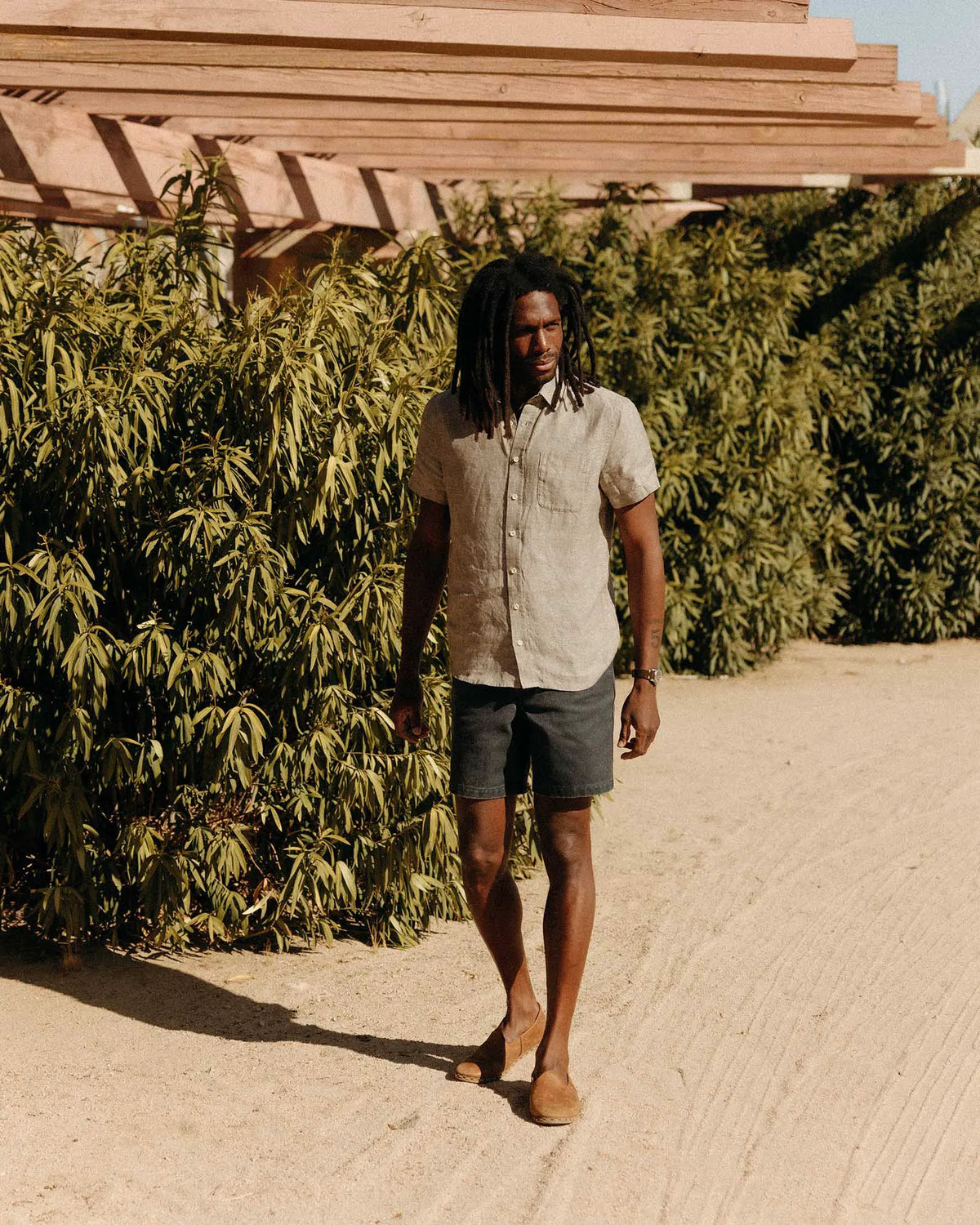 The Short Sleeve California in Morel Hemp