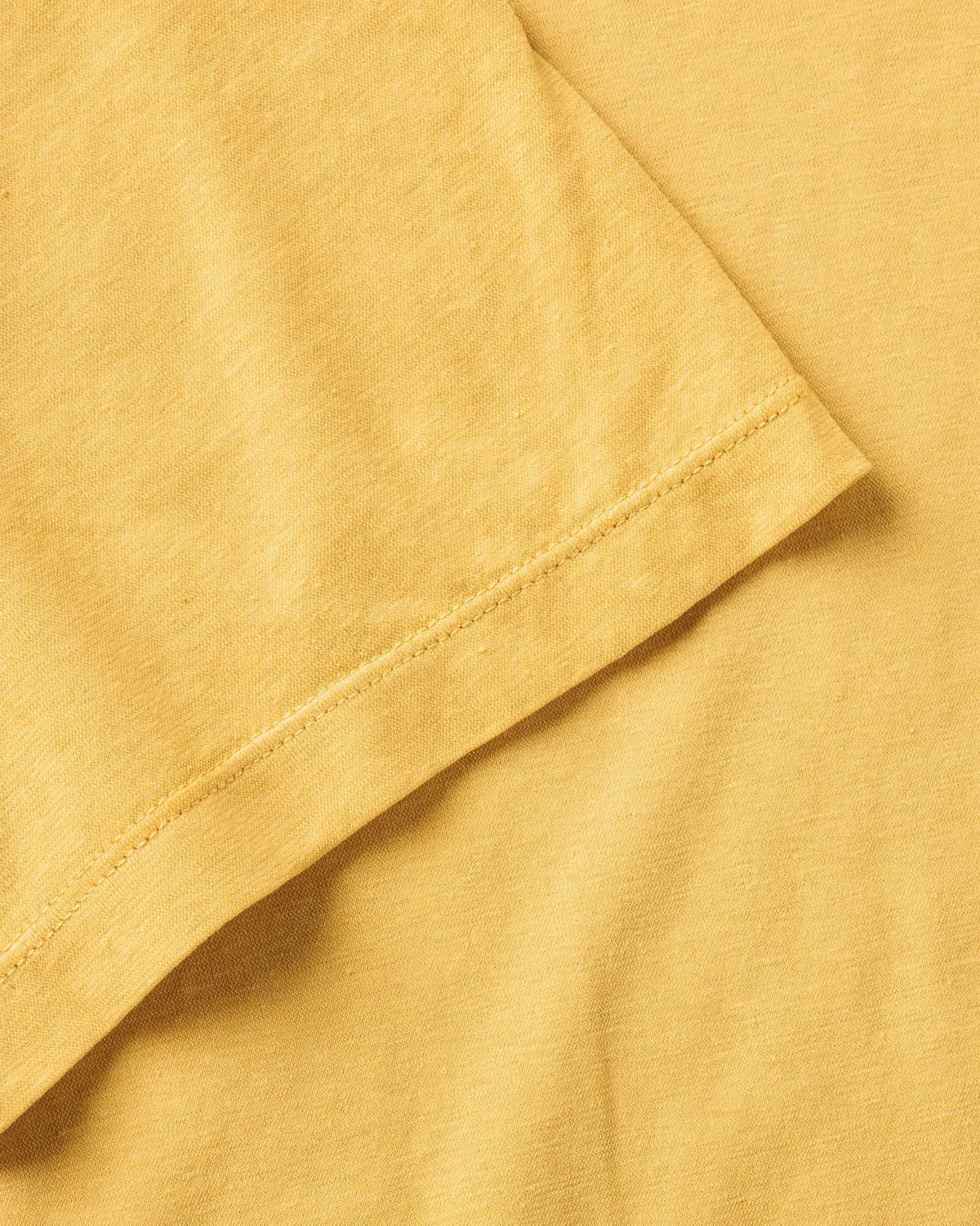 The Cotton Hemp Tee in Goldfinch