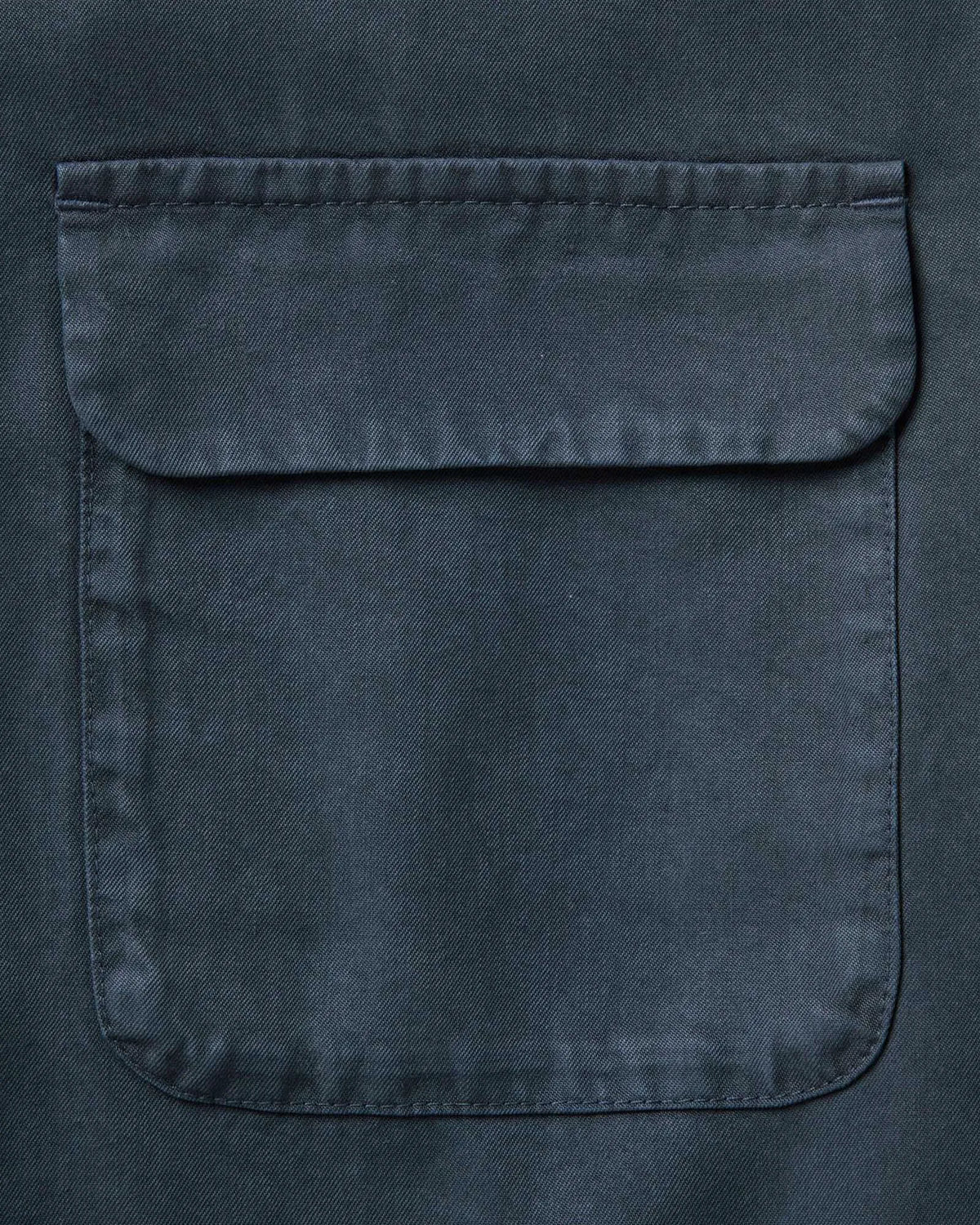 The Shore Shirt in Navy Lyocell