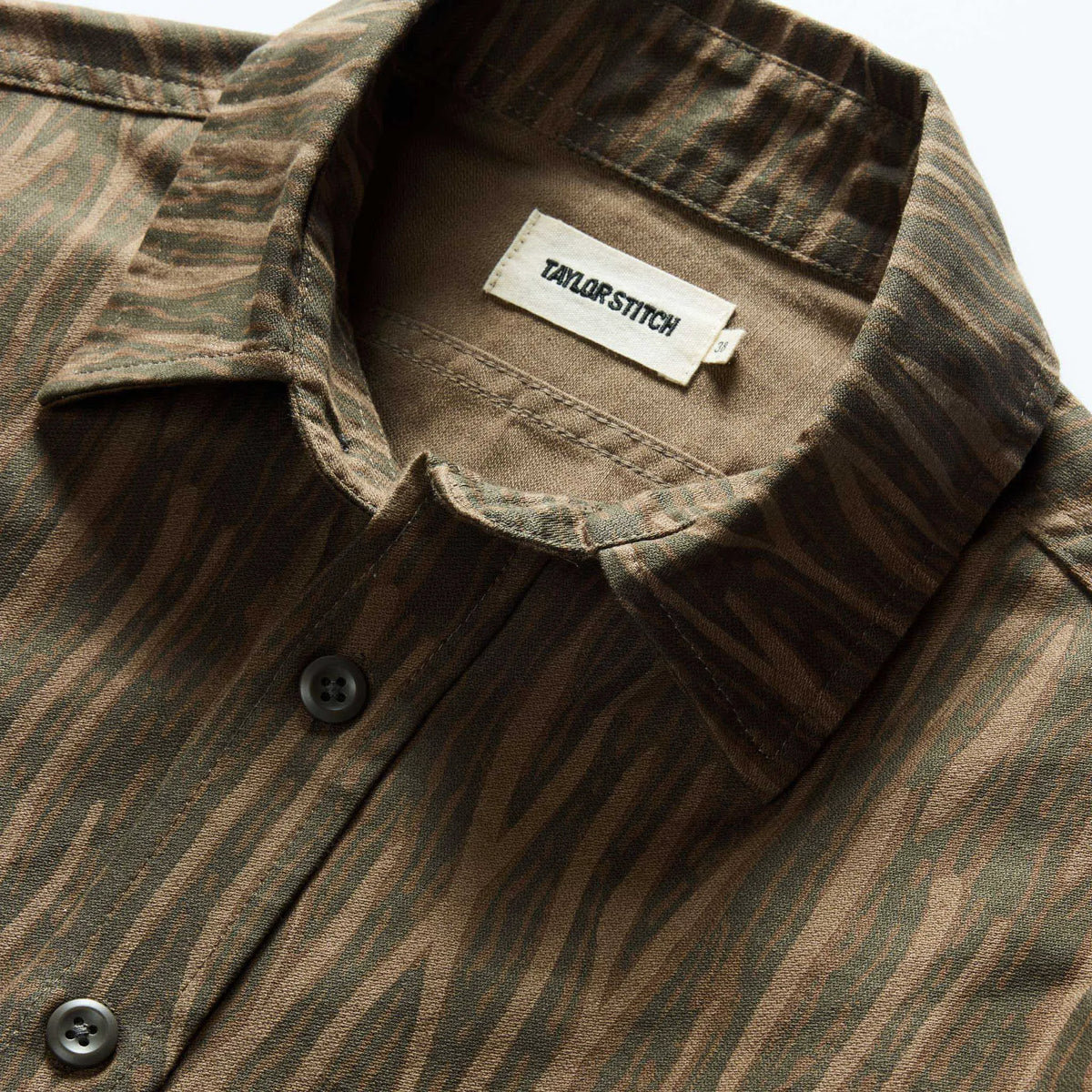 The Saddler Shirt in Bark Print Broken Twill