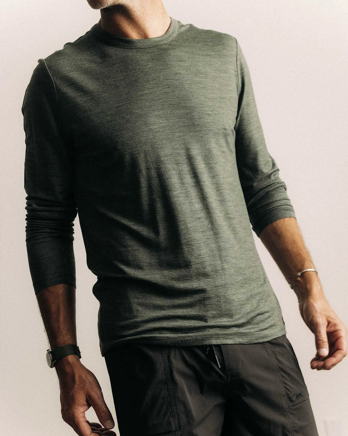 The Merino Long Sleeve Tee in Heather Army