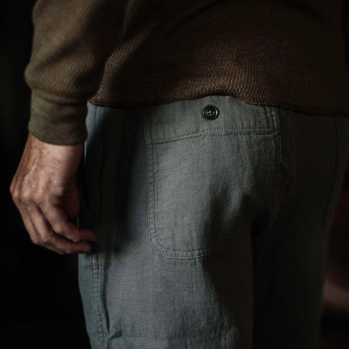The Apres Pant in Charcoal Double Cloth ('21)