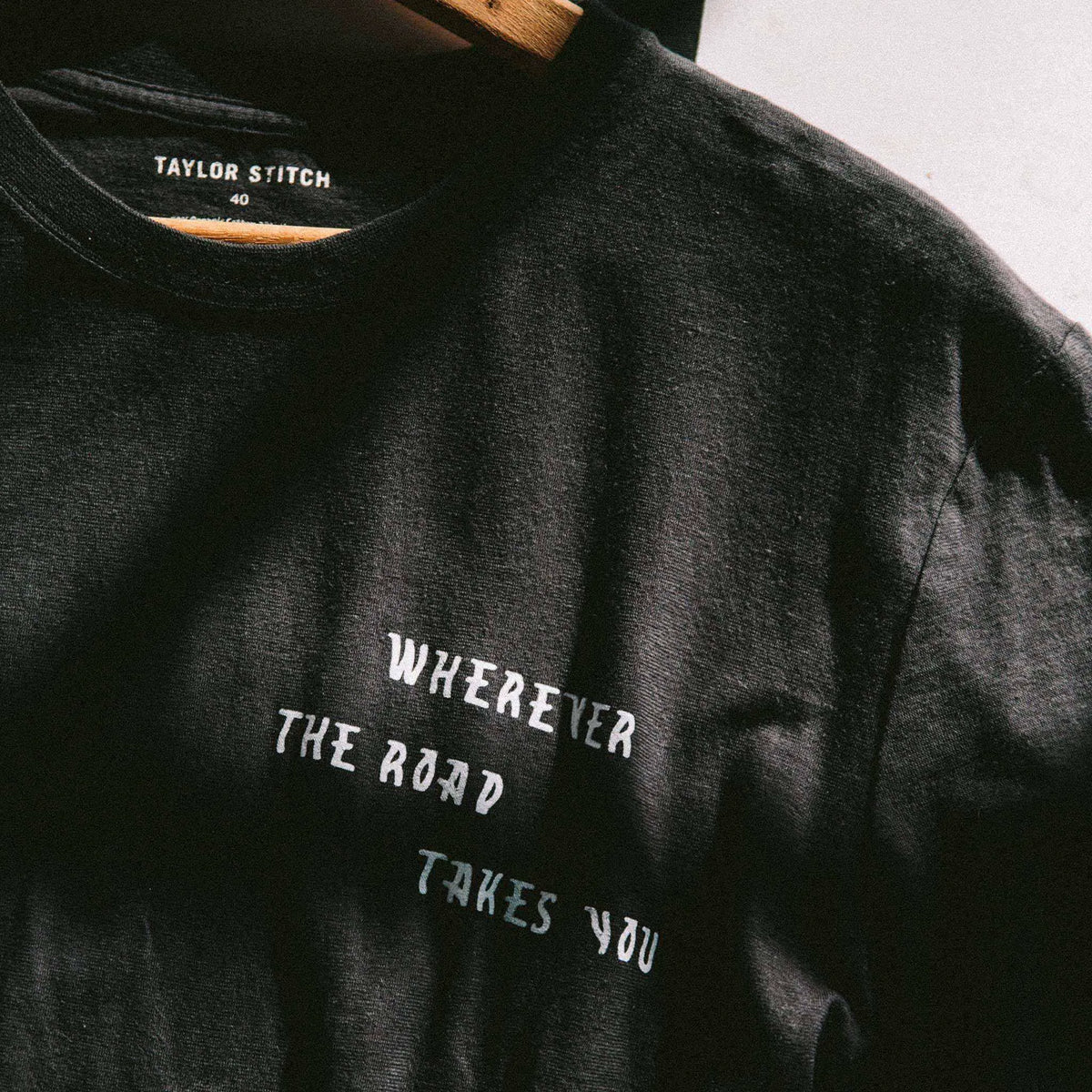 The Cotton Hemp Tee in Charcoal Open Road