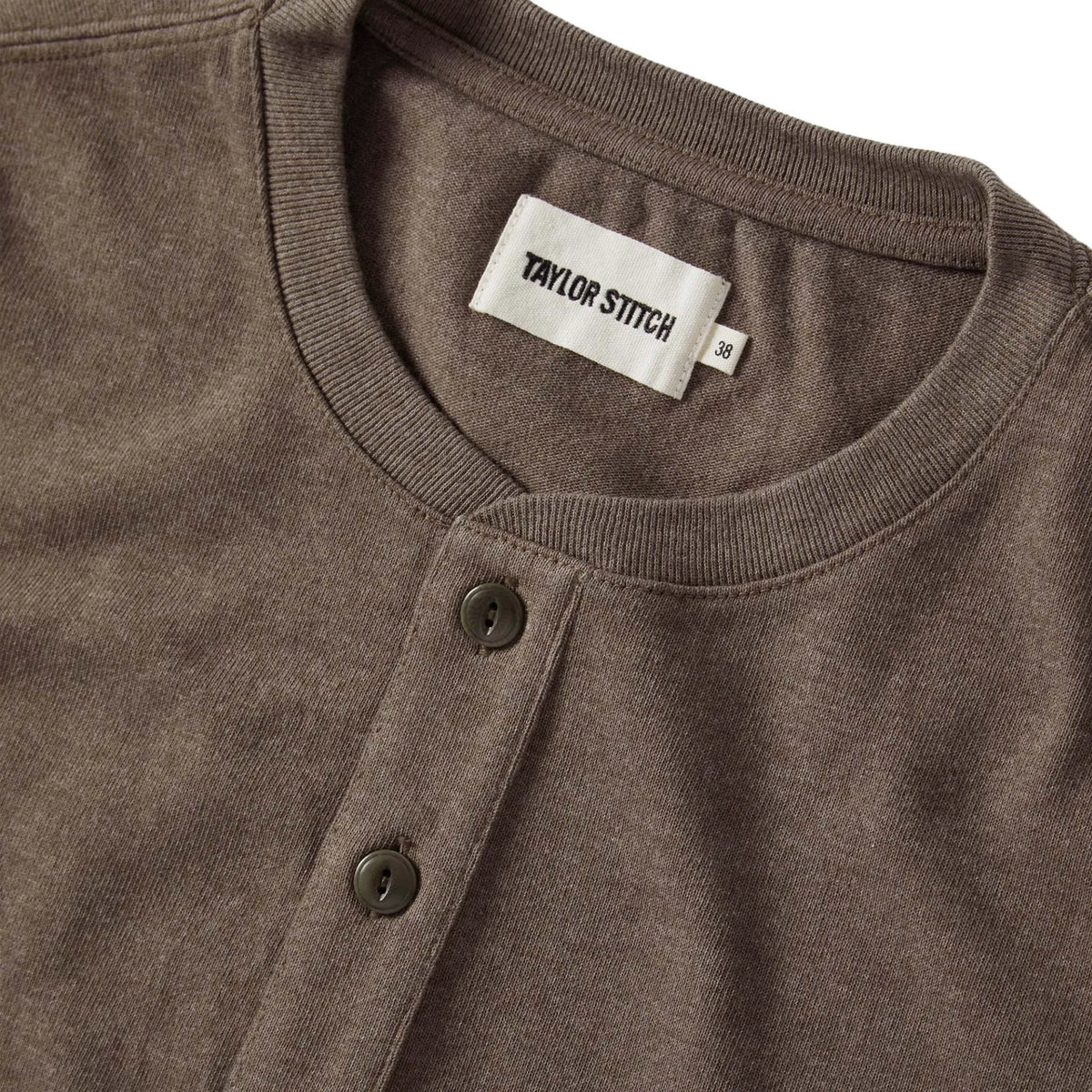 The Heavy Bag Henley in Walnut