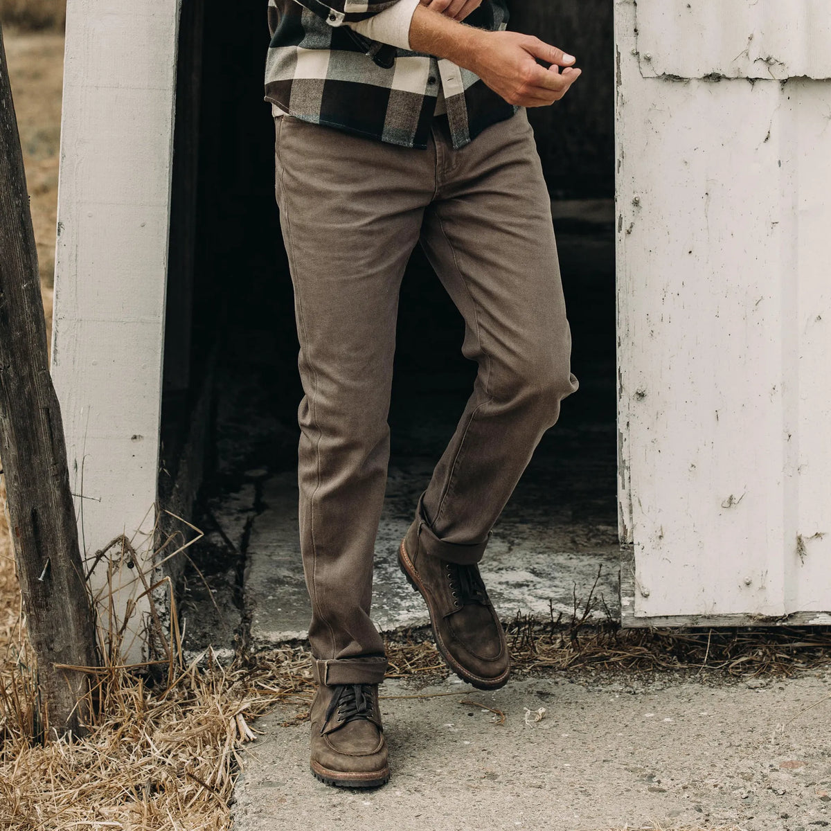The Slim All Day Pant in Washed Walnut Selvage