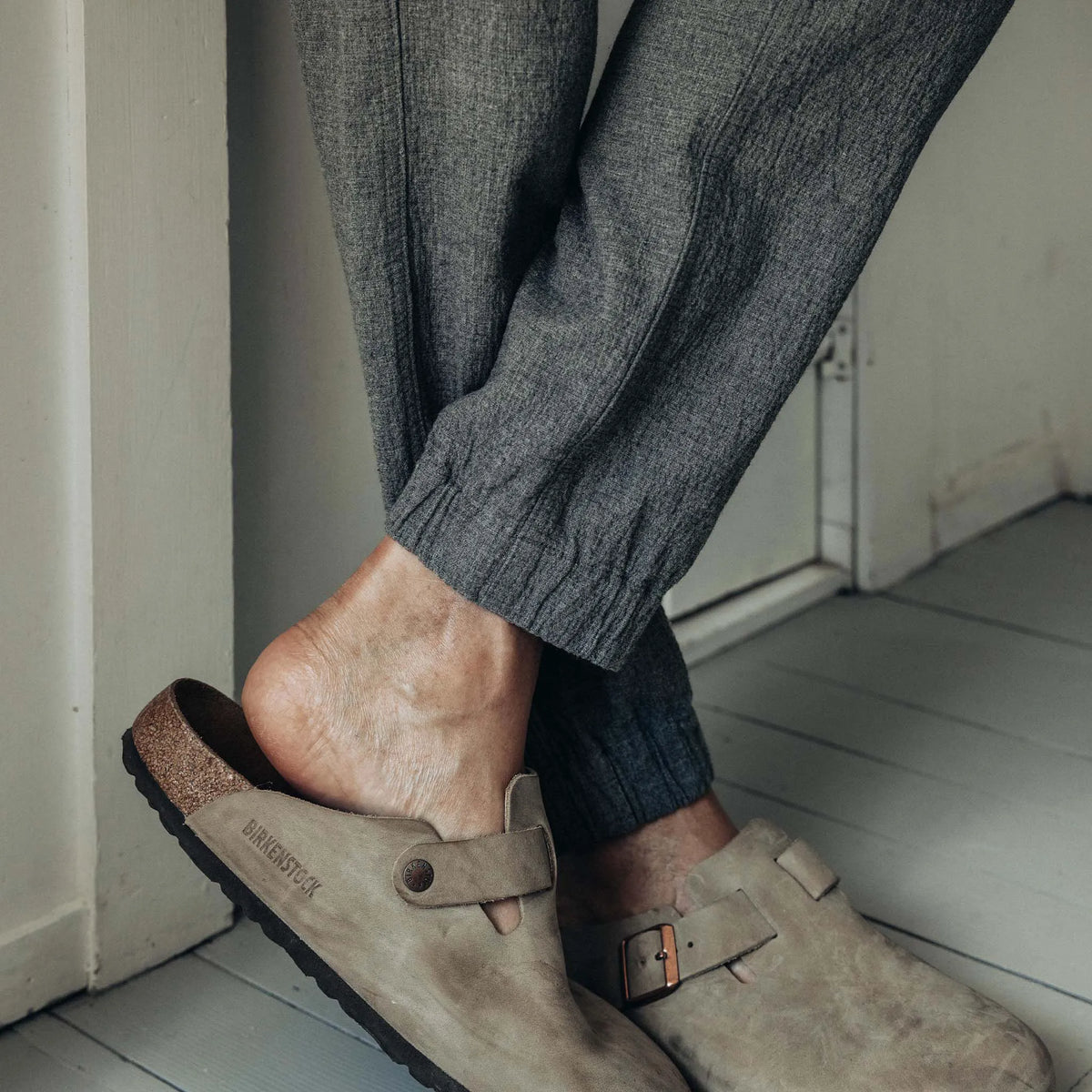 The Apres Pant in Heather Grey Double Cloth