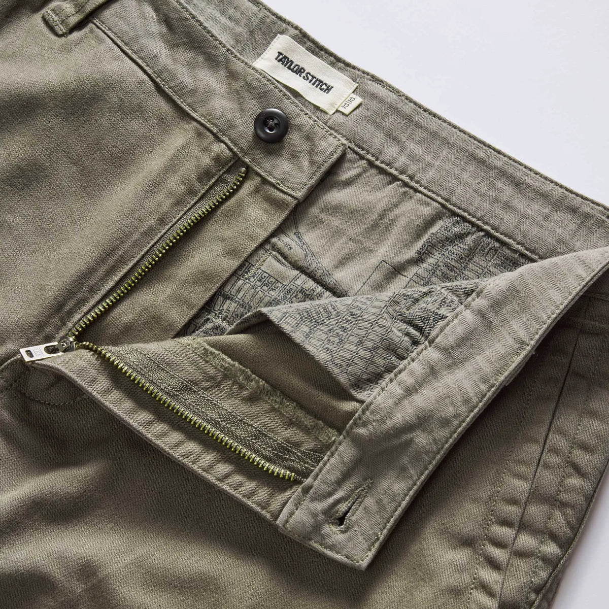 The Tommie Pant in Fatigue Olive
