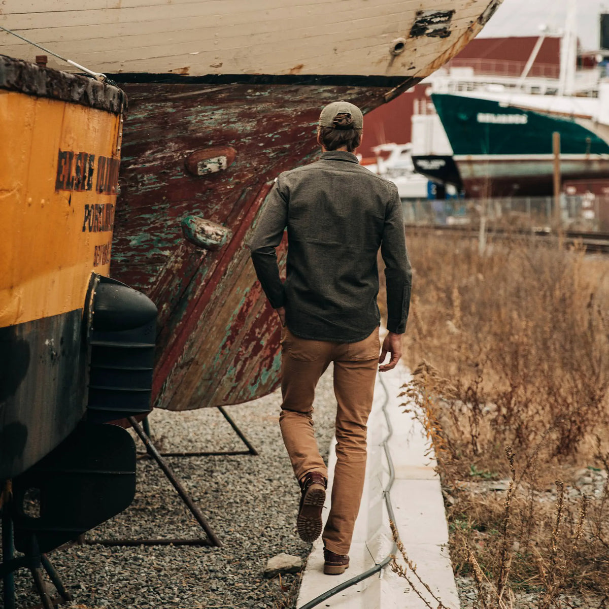 The Mechanic Shirt in Dark Olive Herringbone