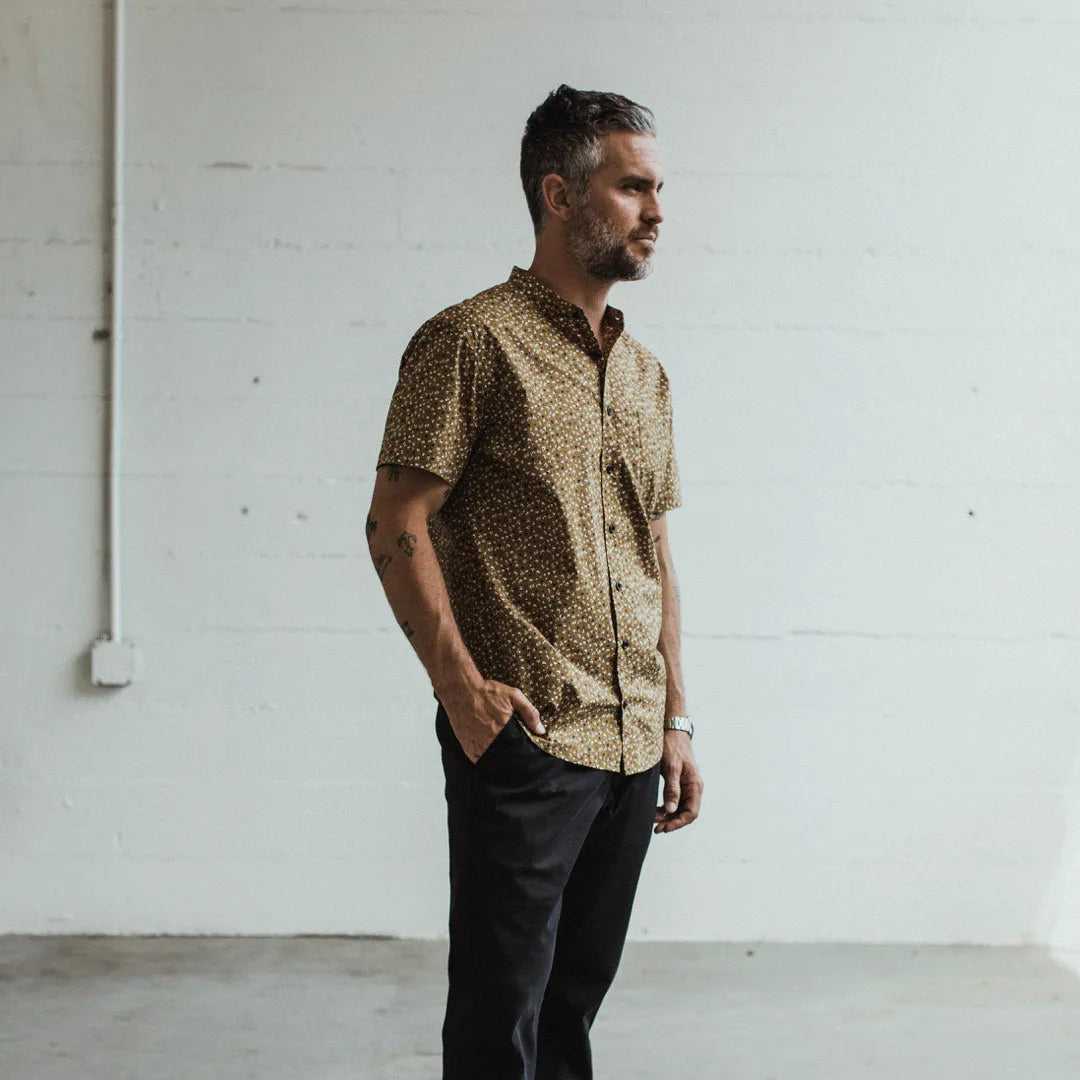 The Short Sleeve Bandit in Fatigue Brown Mini Floral