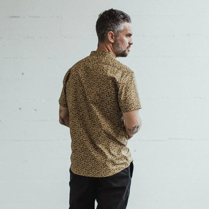 The Short Sleeve Bandit in Fatigue Brown Mini Floral