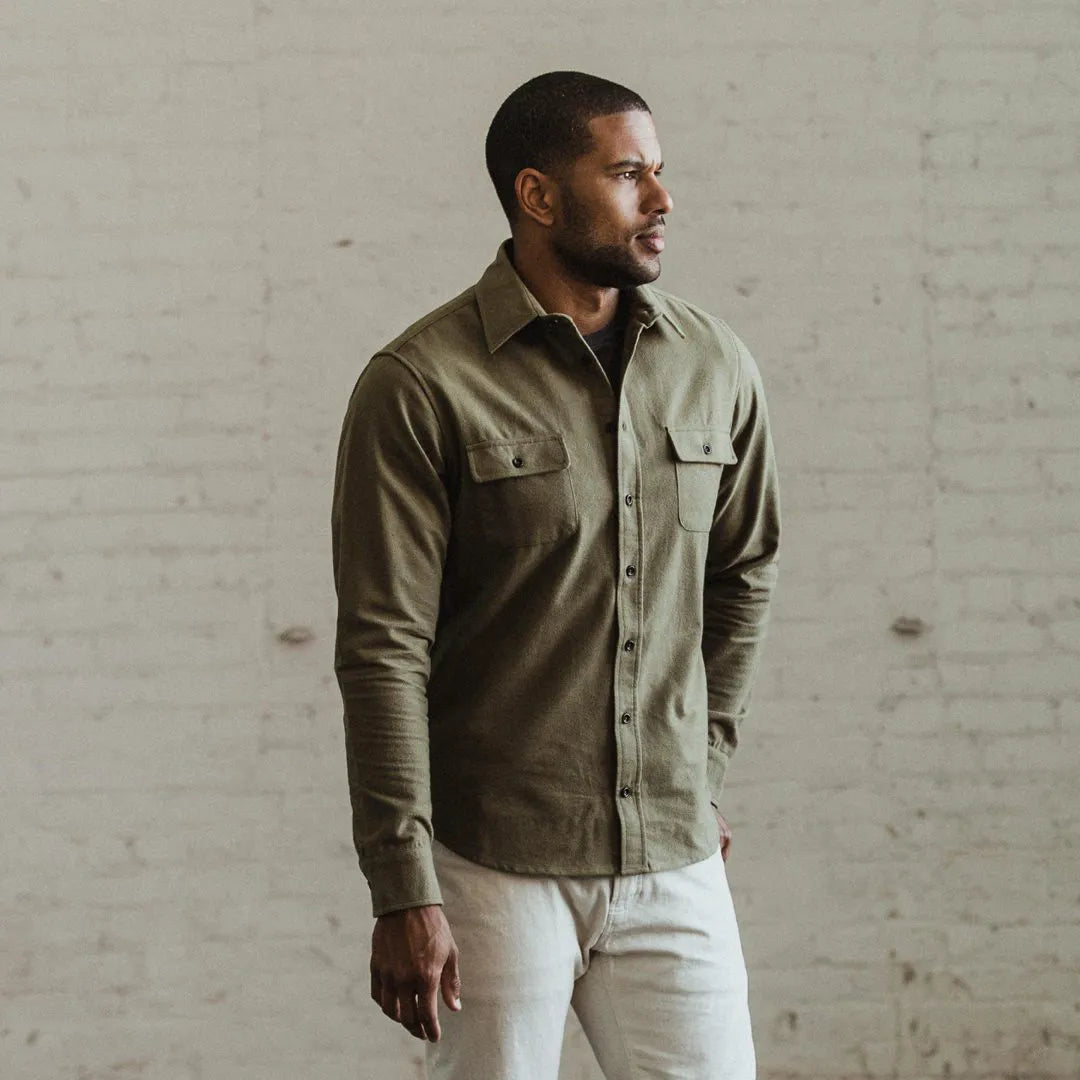 The Yosemite Shirt in Dusty Army