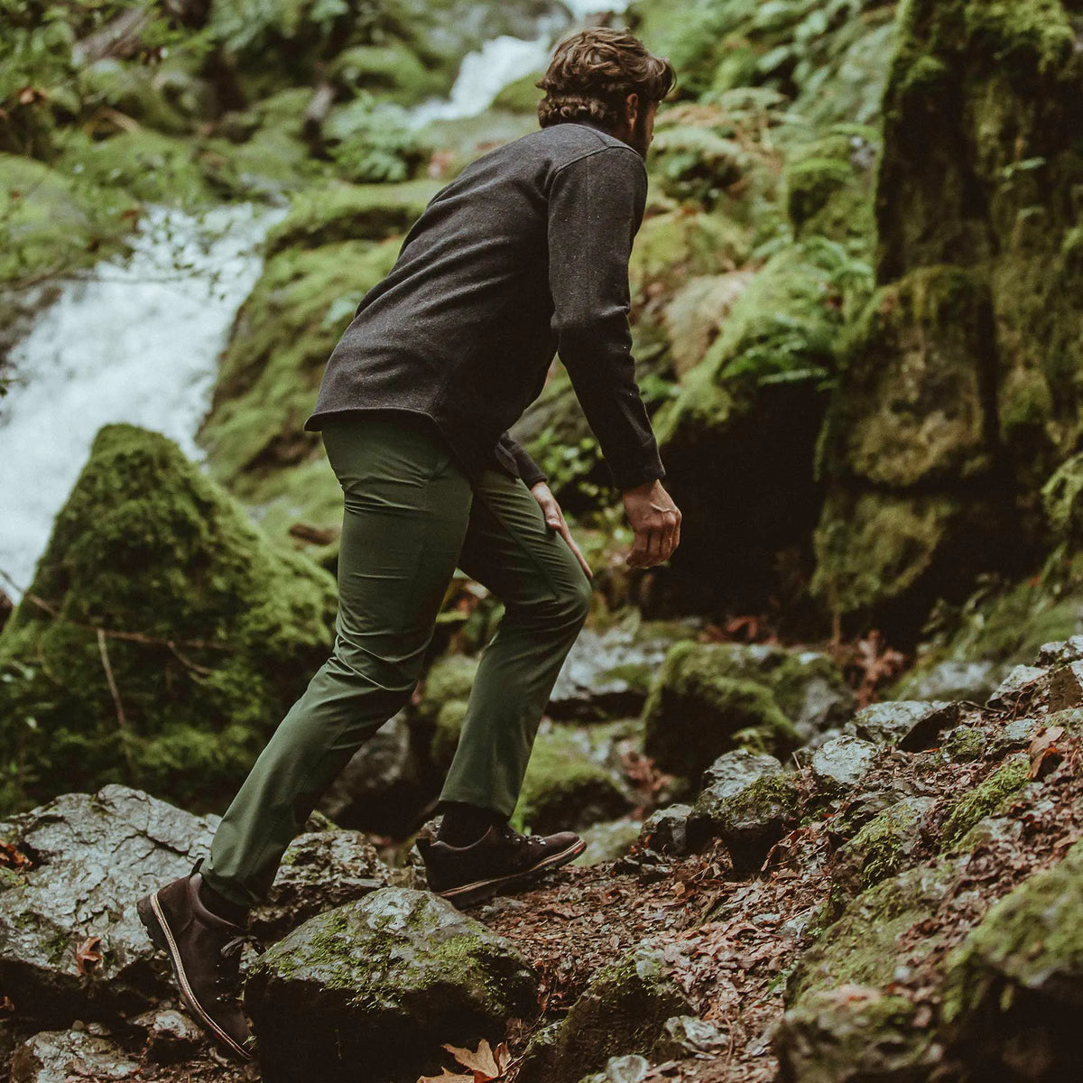 The Alpine Pant in Moss