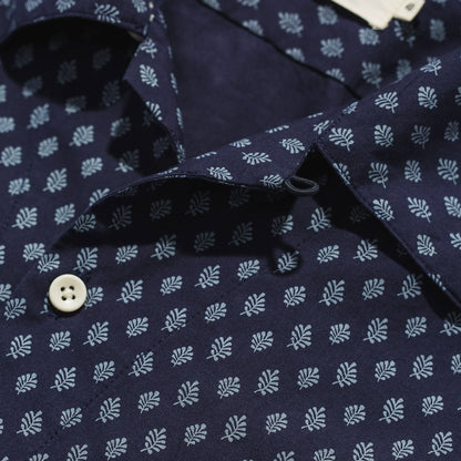 The Short Sleeve Hawthorne in Navy Floral