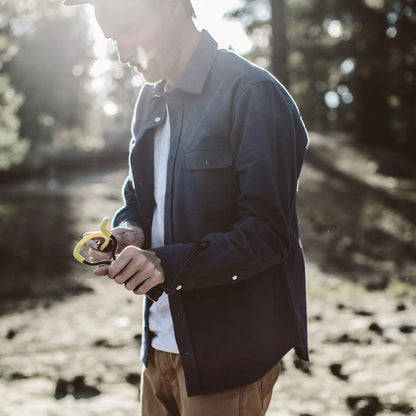 The Yosemite Shirt in Navy