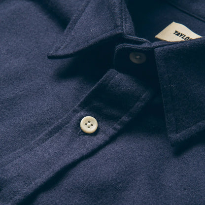 The Yosemite Shirt in Navy