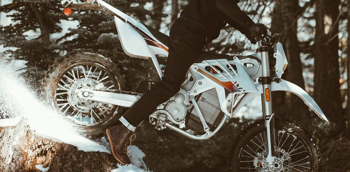 The Moto Pant in Dyneema® Denim
