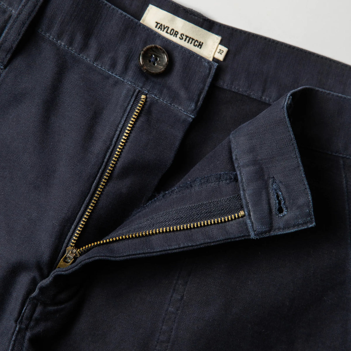 The Trail Short in Navy Slub Sateen