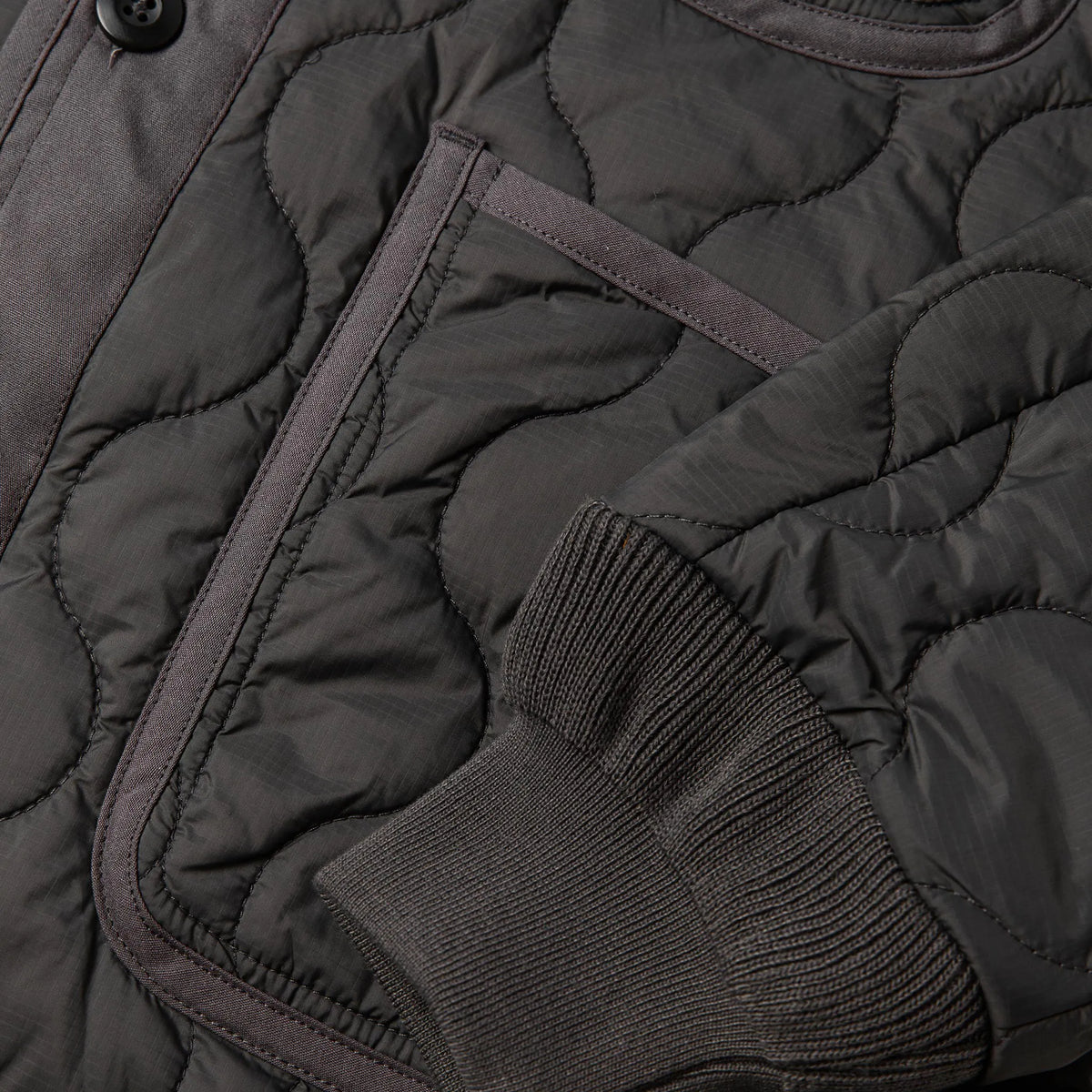 The Taylor Stitch x Alpha Industries ALS/92 in Raven